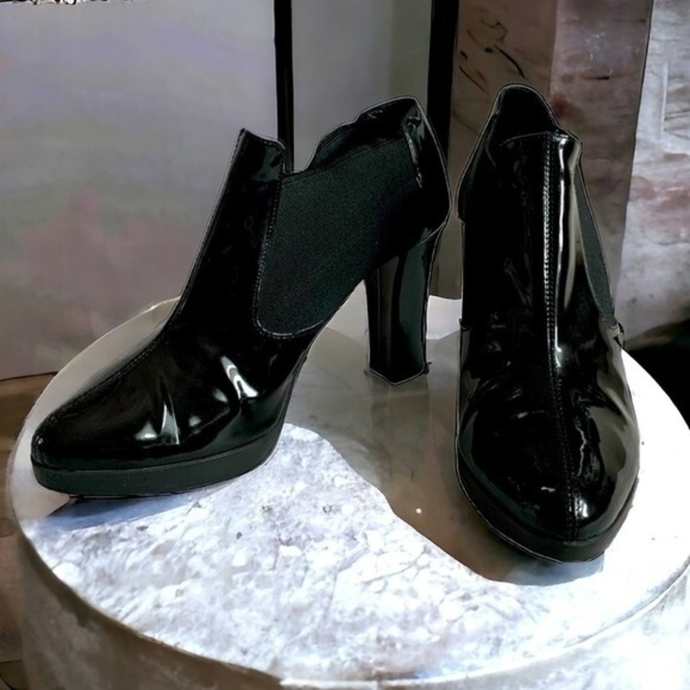 EMPORIO ARMANI Black Patent Leather Chelsea Ankle Boots Size 8-8.5 - Picture 3 of 13